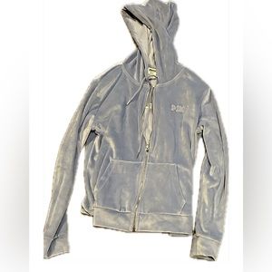 Victoria’s Secret lounge set; never been worn; size medium